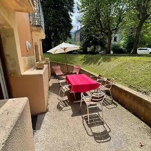 https://t2-tout-confort-terrasse.midi-pyreneeshotels.com